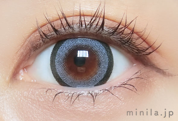 レポ】ハニーキス ワンデー ちゅるんブルー。黒髪さんブルべさん必見